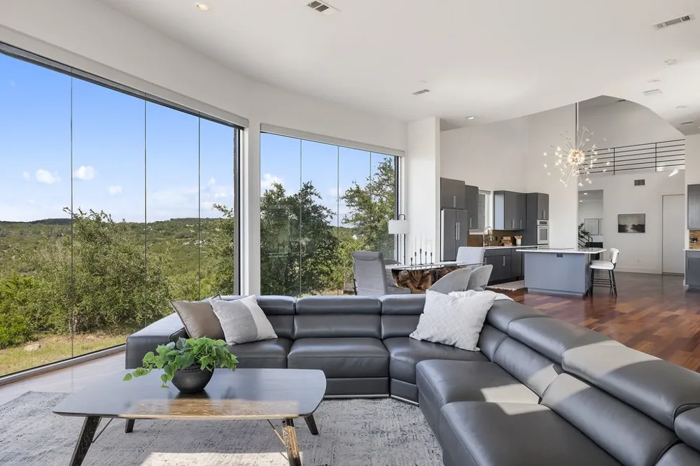 360 Stacey Ann Cove Dripping Springs, TX 78620