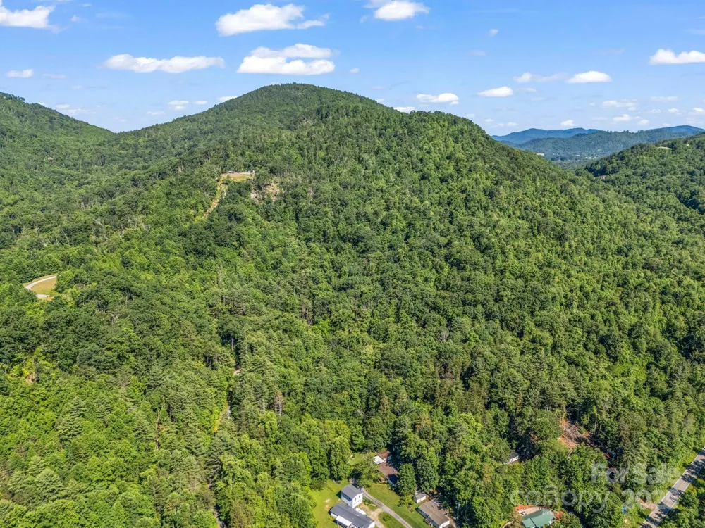 TBD Climbing Road Hendersonville, NC 28792