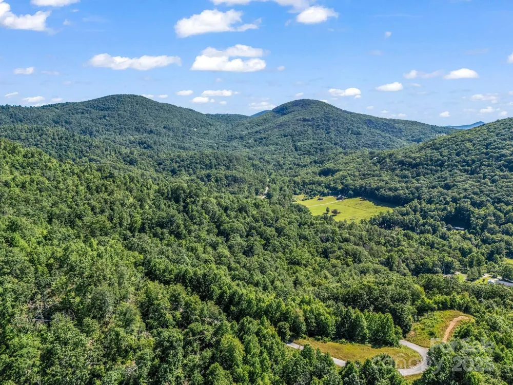 TBD Climbing Road Hendersonville, NC 28792
