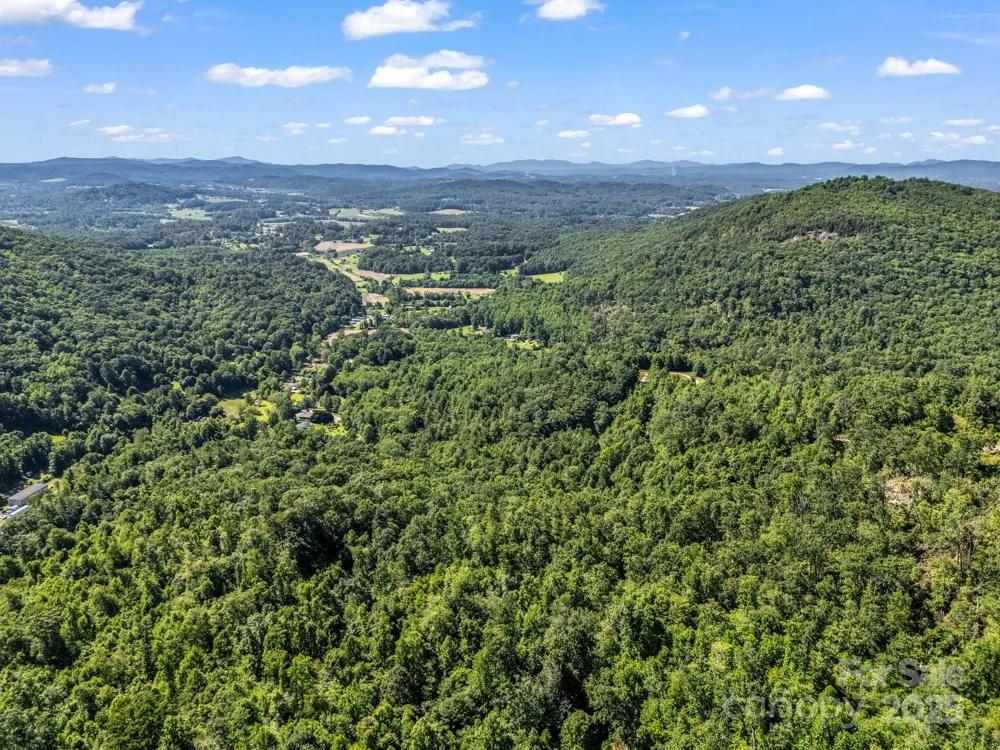 TBD Climbing Road Hendersonville, NC 28792
