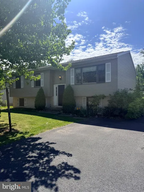 2673 PENBROOK LANE