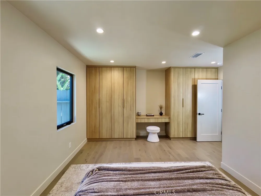 4819 Genesta Avenue Encino, CA 91316