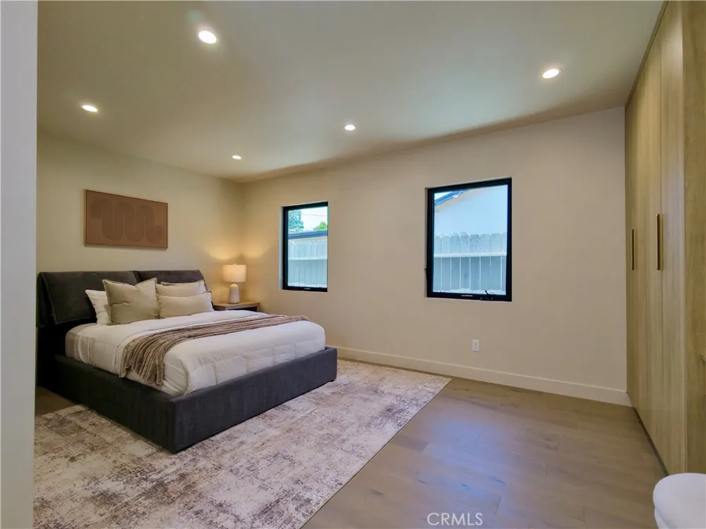 4819 Genesta Avenue Encino, CA 91316