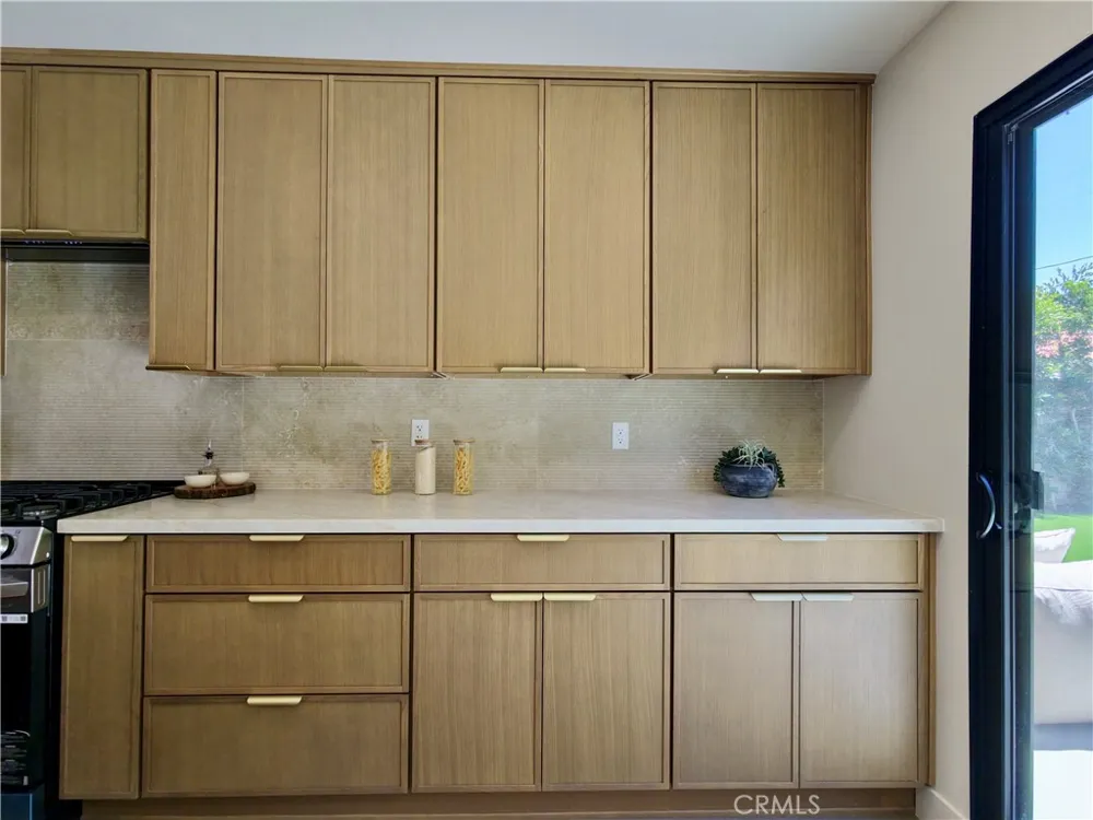 4819 Genesta Avenue Encino, CA 91316
