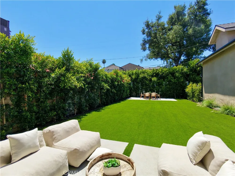 4819 Genesta Avenue Encino, CA 91316
