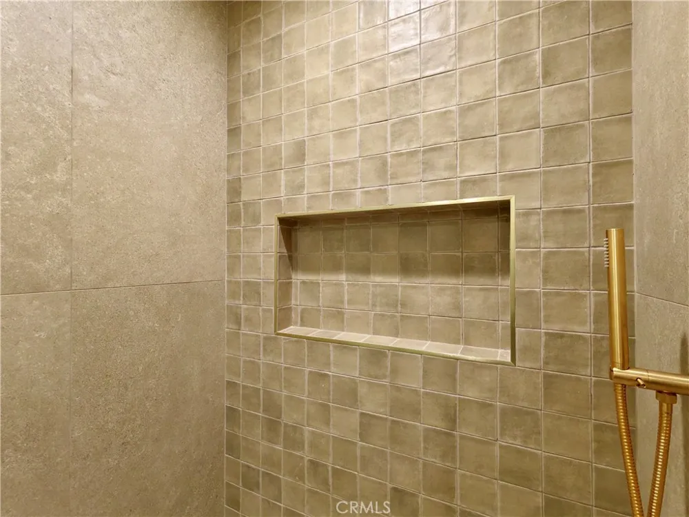 4819 Genesta Avenue Encino, CA 91316