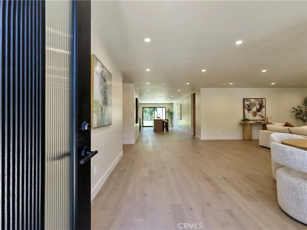 4819 Genesta Avenue Encino, CA 91316