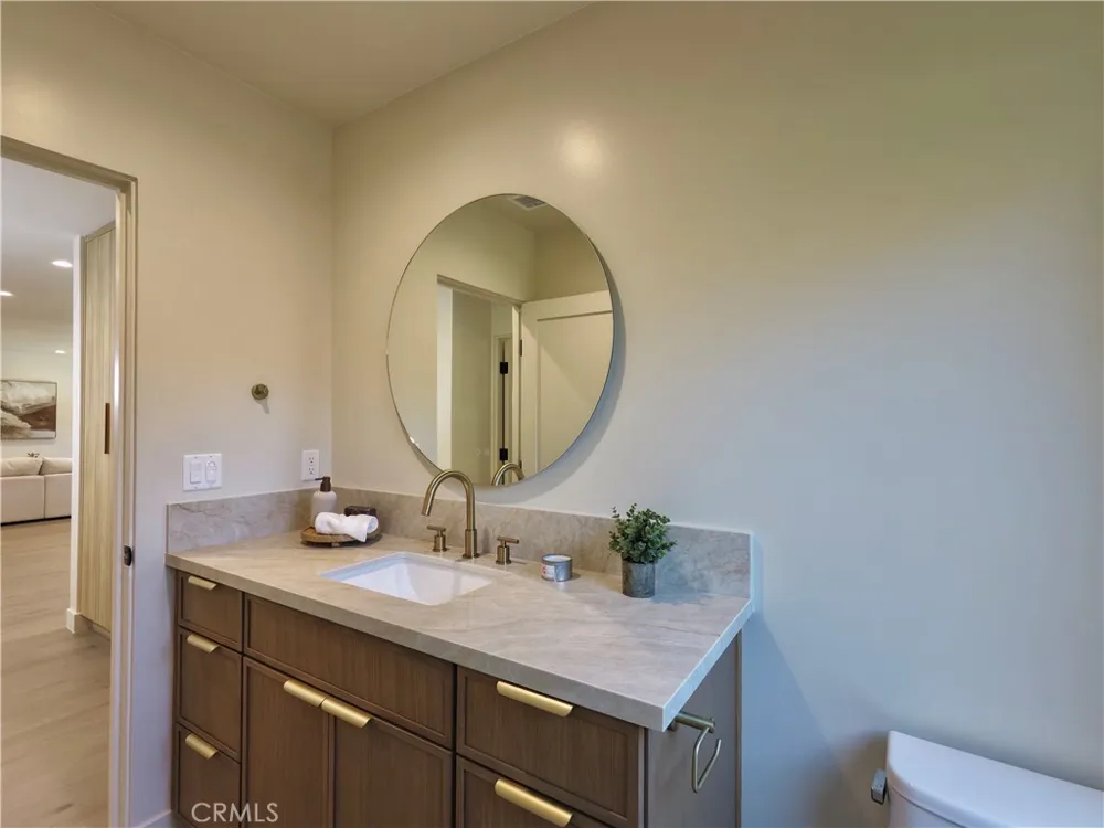 4819 Genesta Avenue Encino, CA 91316