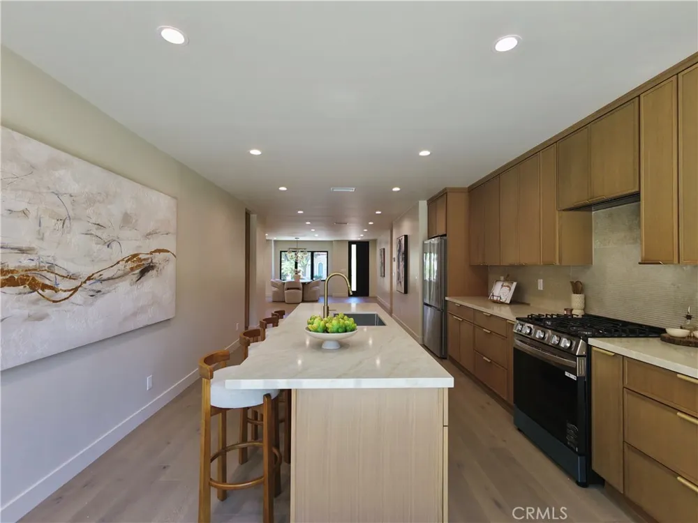 4819 Genesta Avenue Encino, CA 91316