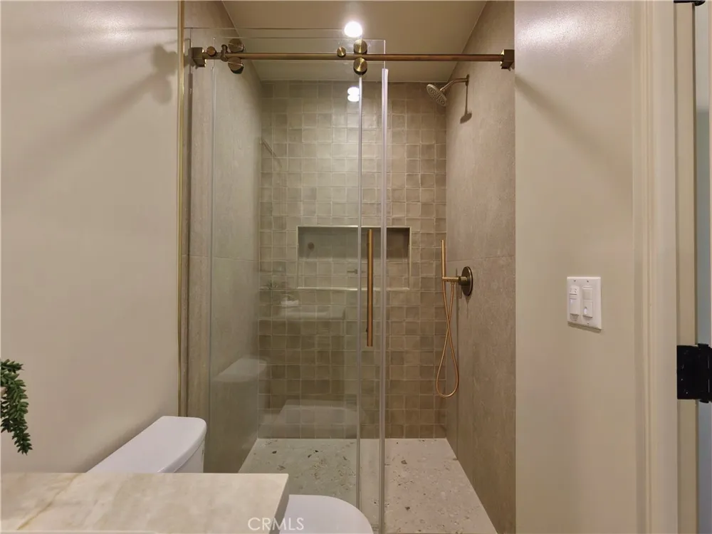 4819 Genesta Avenue Encino, CA 91316