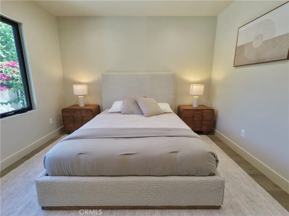 4819 Genesta Avenue Encino, CA 91316