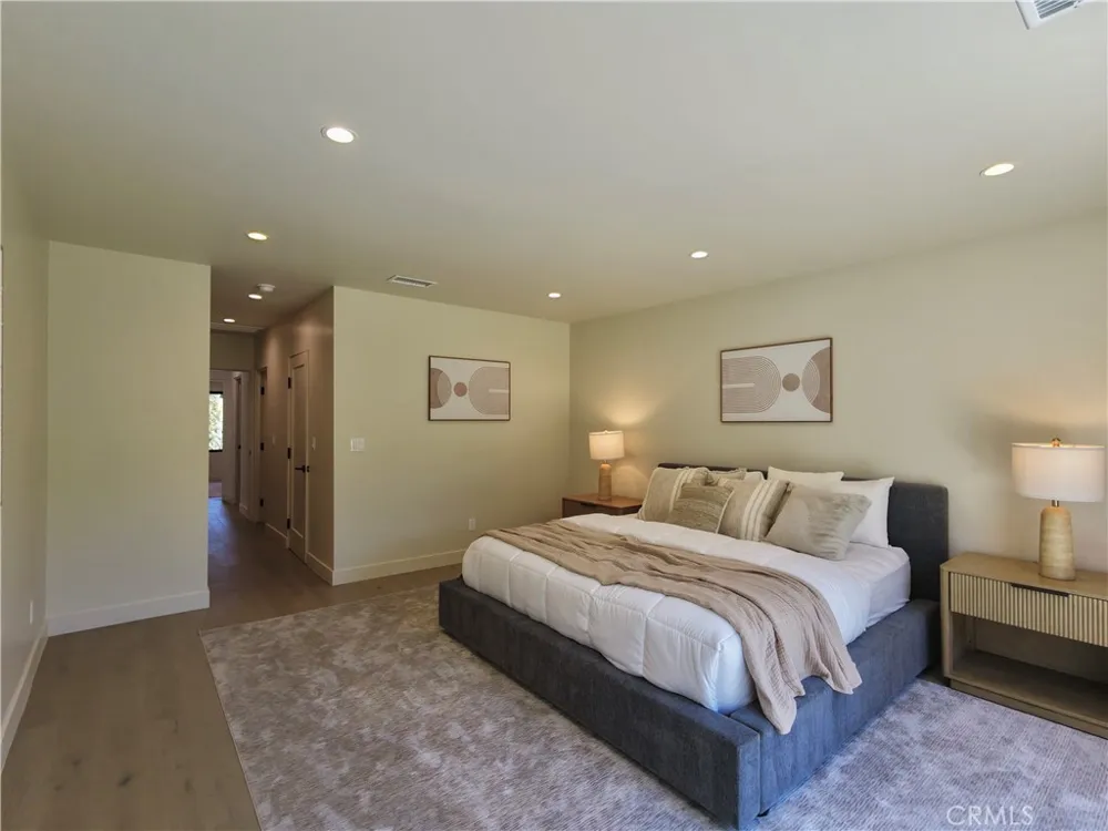 4819 Genesta Avenue Encino, CA 91316