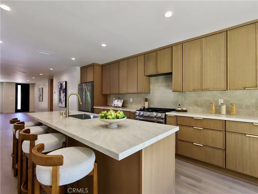 4819 Genesta Avenue Encino, CA 91316