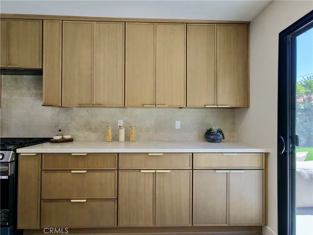 4819 Genesta Avenue Encino, CA 91316