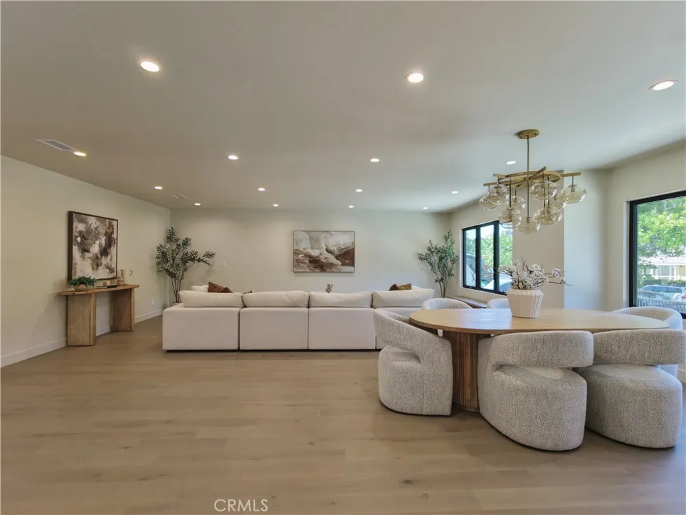 4819 Genesta Avenue Encino, CA 91316