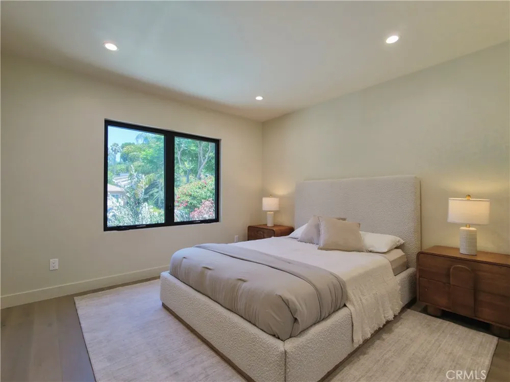4819 Genesta Avenue Encino, CA 91316