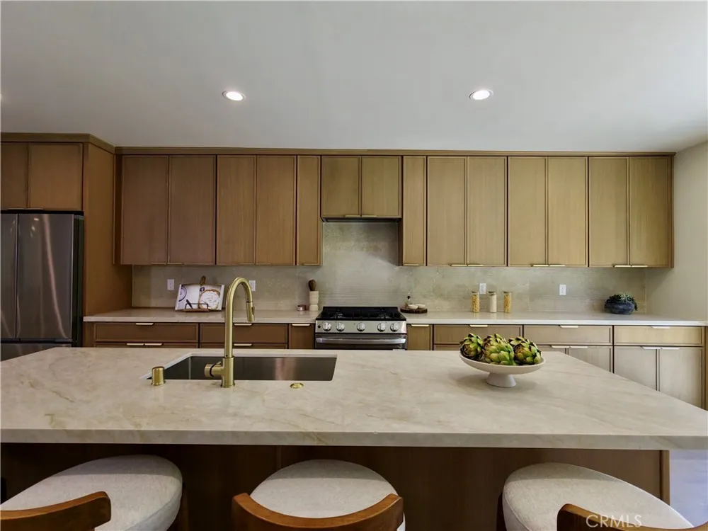 4819 Genesta Avenue Encino, CA 91316