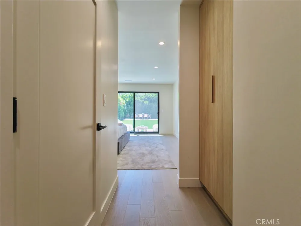 4819 Genesta Avenue Encino, CA 91316