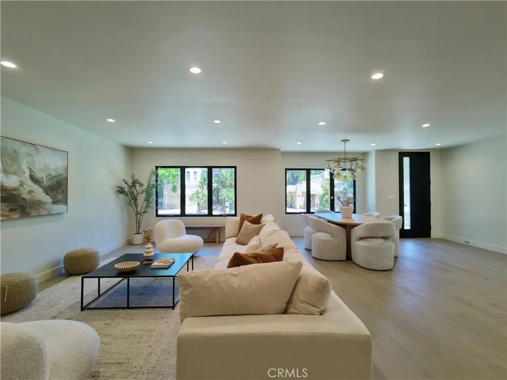 4819 Genesta Avenue Encino, CA 91316
