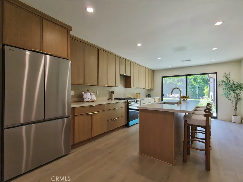 4819 Genesta Avenue Encino, CA 91316