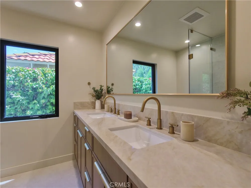 4819 Genesta Avenue Encino, CA 91316