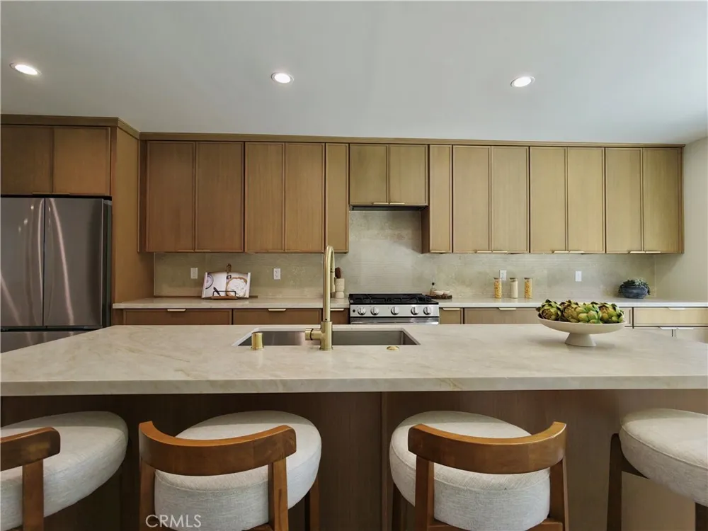 4819 Genesta Avenue Encino, CA 91316