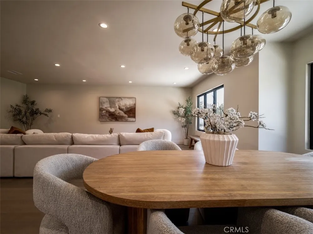 4819 Genesta Avenue Encino, CA 91316