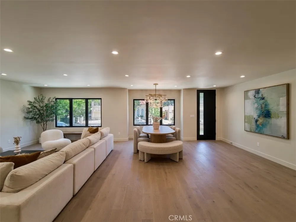 4819 Genesta Avenue Encino, CA 91316