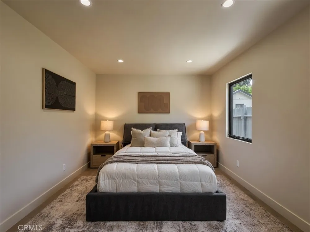 4819 Genesta Avenue Encino, CA 91316
