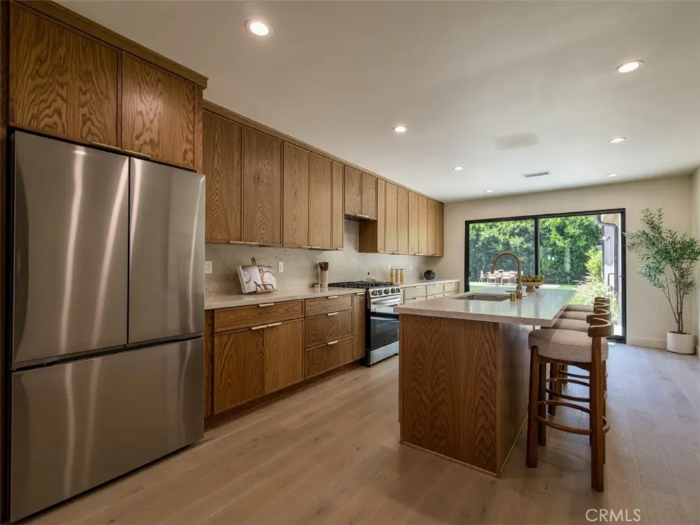 4819 Genesta Avenue Encino, CA 91316