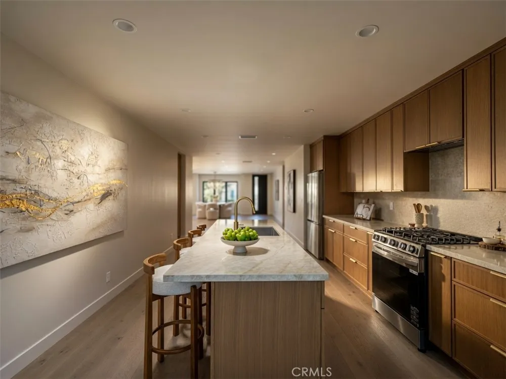 4819 Genesta Avenue Encino, CA 91316