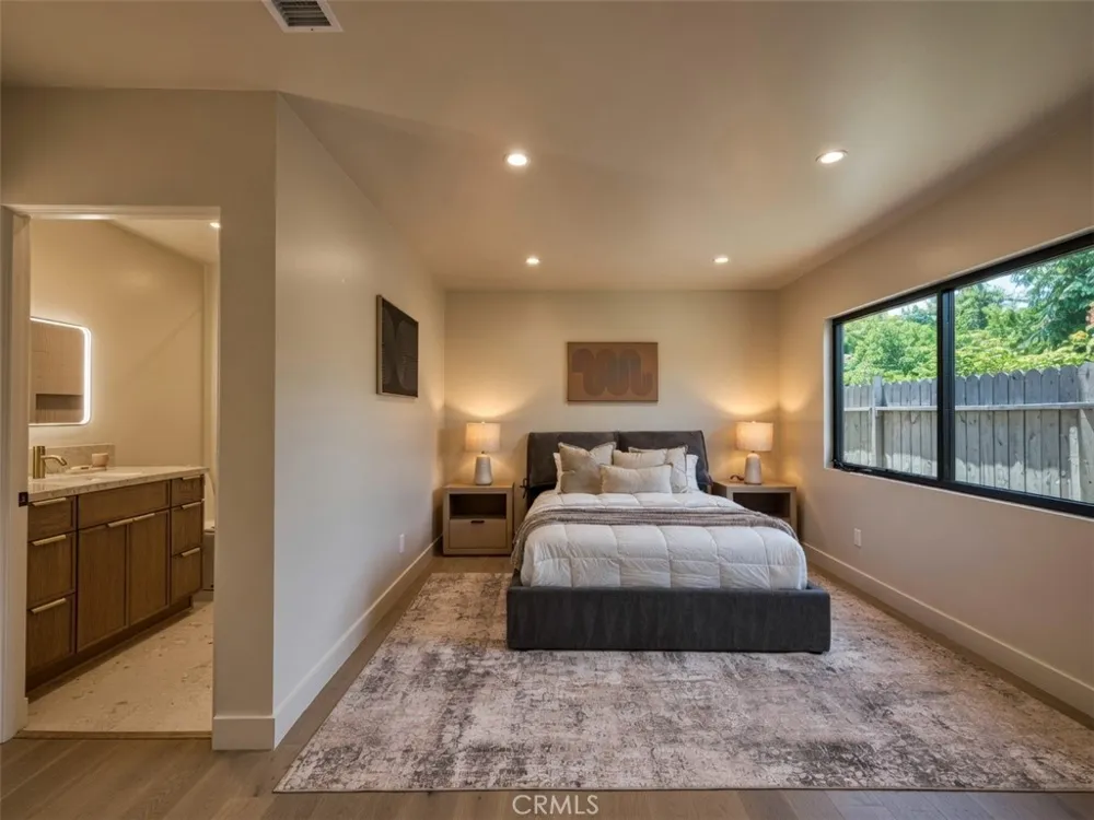 4819 Genesta Avenue Encino, CA 91316