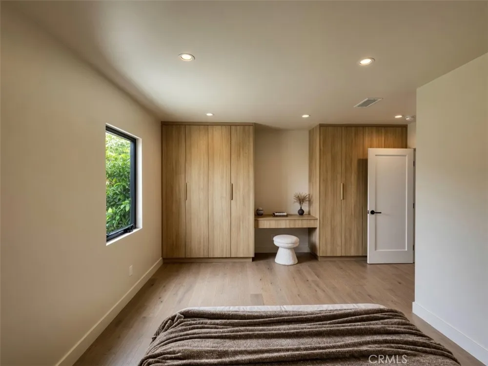 4819 Genesta Avenue Encino, CA 91316