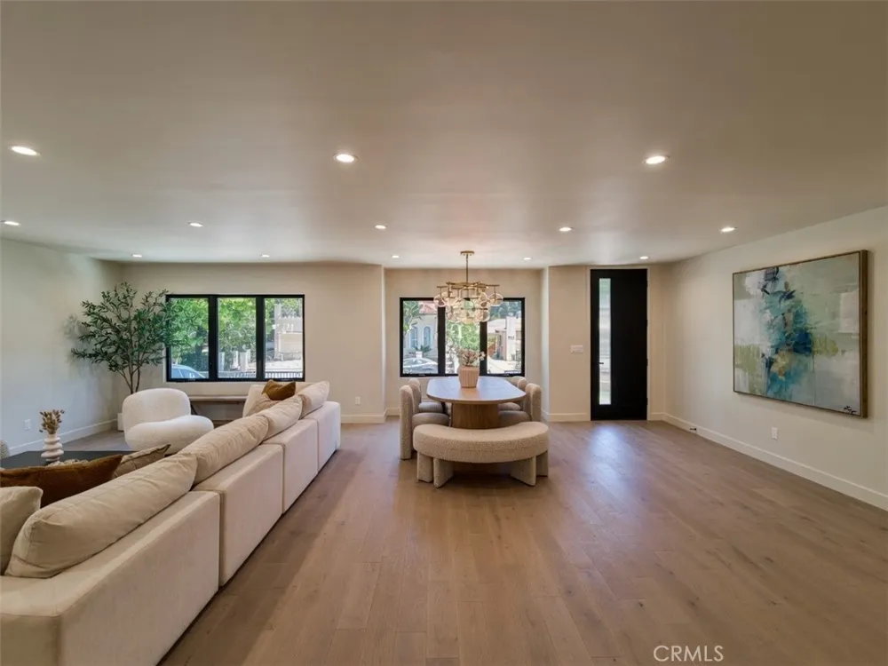 4819 Genesta Avenue Encino, CA 91316