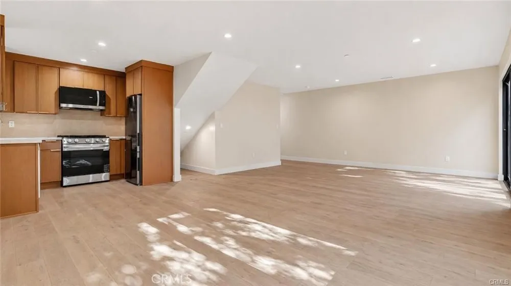 4819 Genesta Avenue Encino, CA 91316