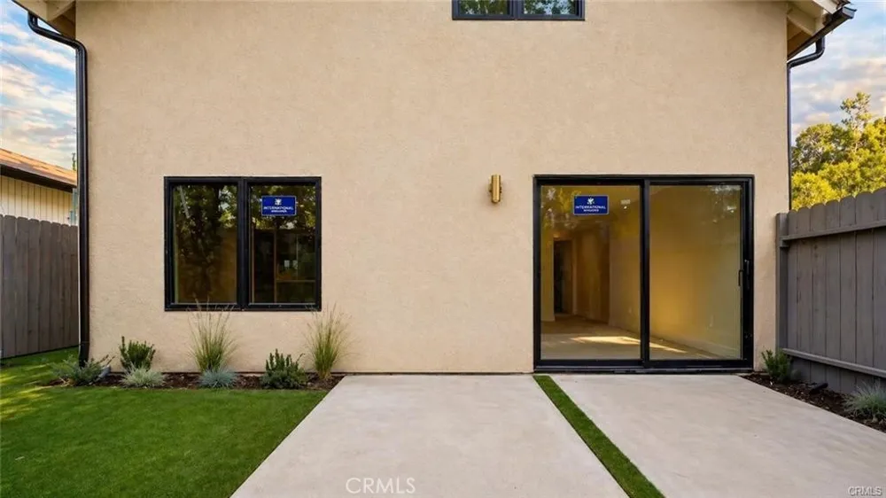 4819 Genesta Avenue Encino, CA 91316