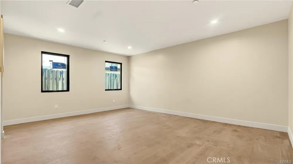 4819 Genesta Avenue Encino, CA 91316
