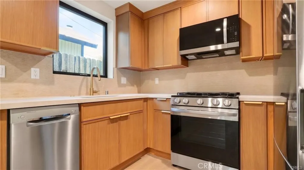 4819 Genesta Avenue Encino, CA 91316