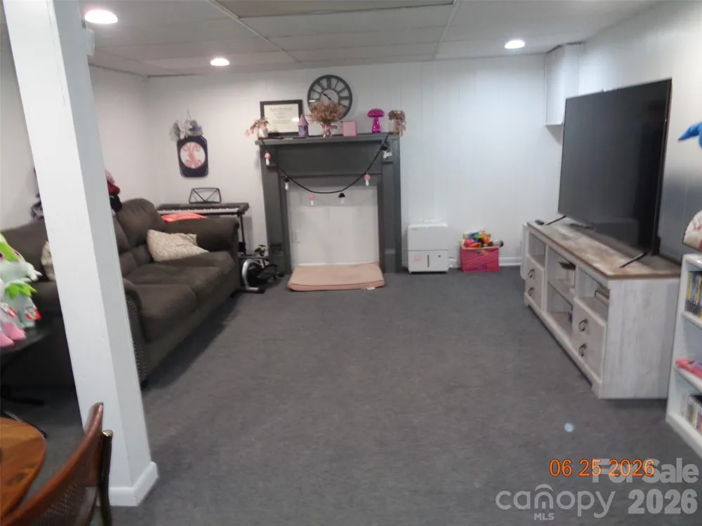 1702 Cajah Mountain Road Hudson, NC 28638