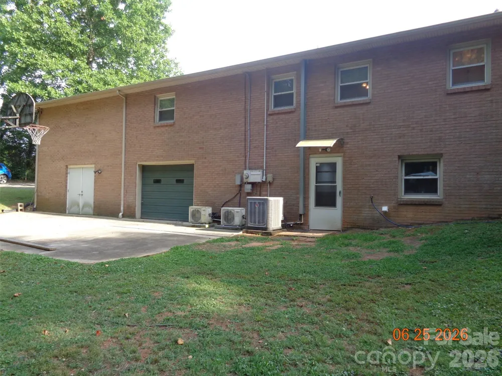 1702 Cajah Mountain Road Hudson, NC 28638