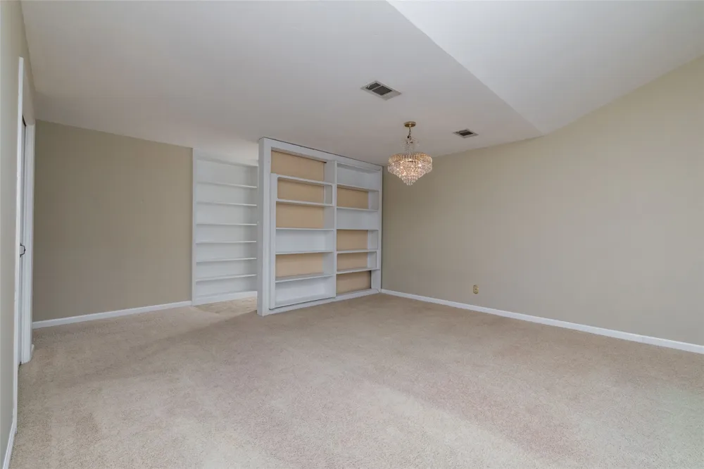 1710 Park Hill Drive Arlington, TX 76012