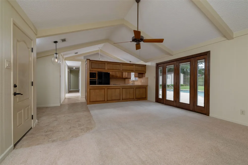 1710 Park Hill Drive Arlington, TX 76012