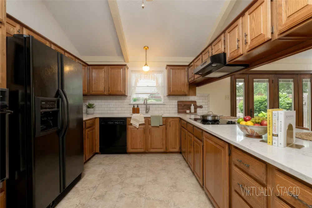 1710 Park Hill Drive Arlington, TX 76012