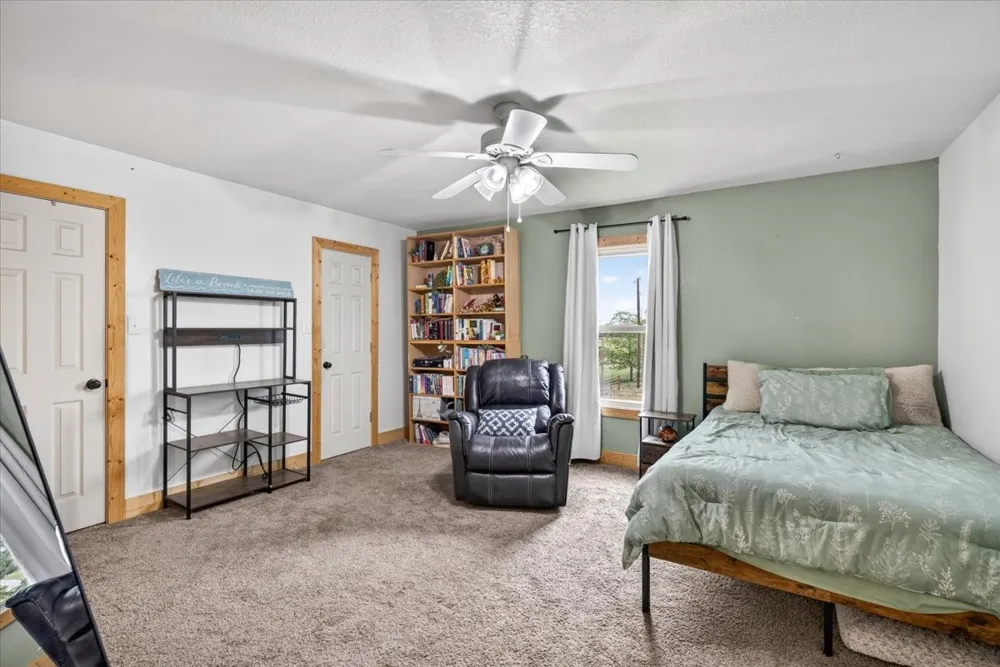638 Vz County Road 2807 Mabank, TX 75147