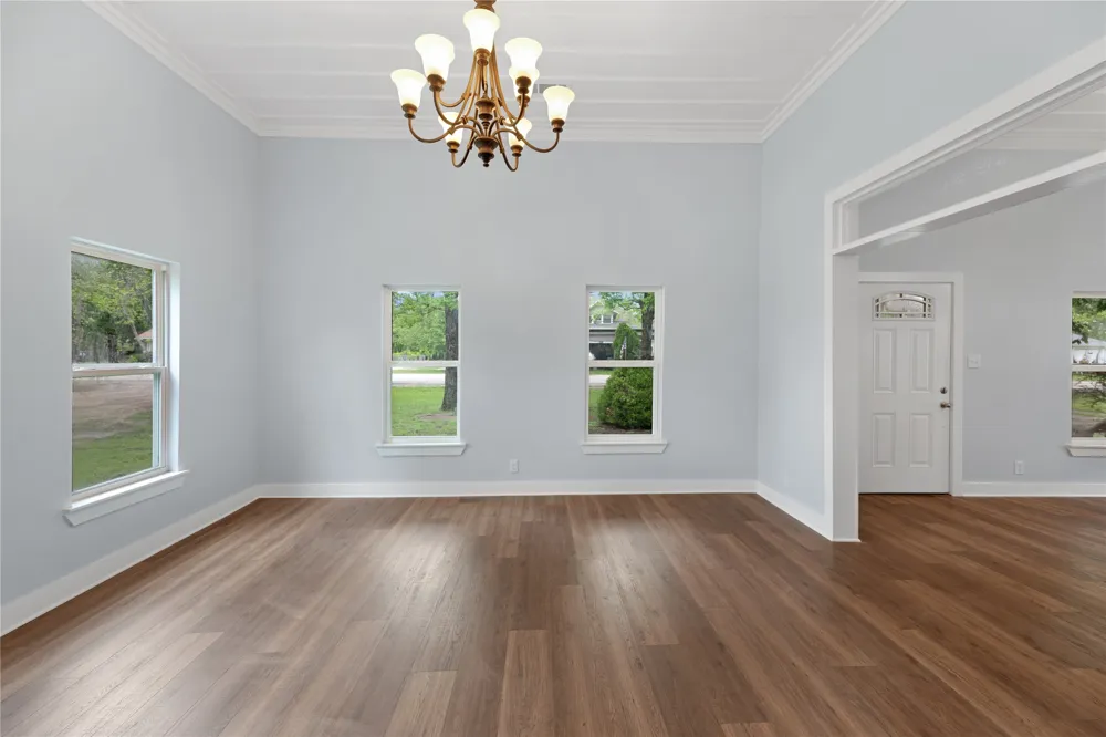 607 W 3rd Street Eddy, TX 76524