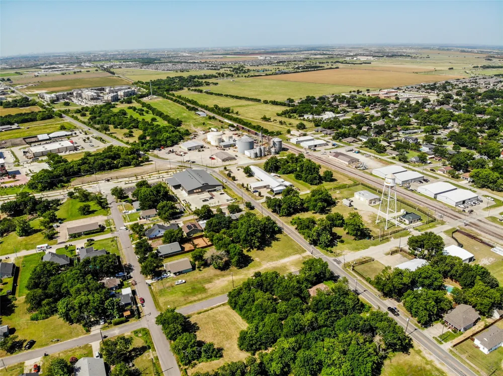 302 S New Mexico Street Celina, TX 75009