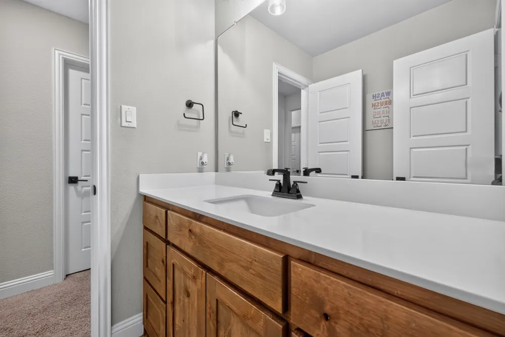 3512 Ithaca Street Corinth, TX 76208