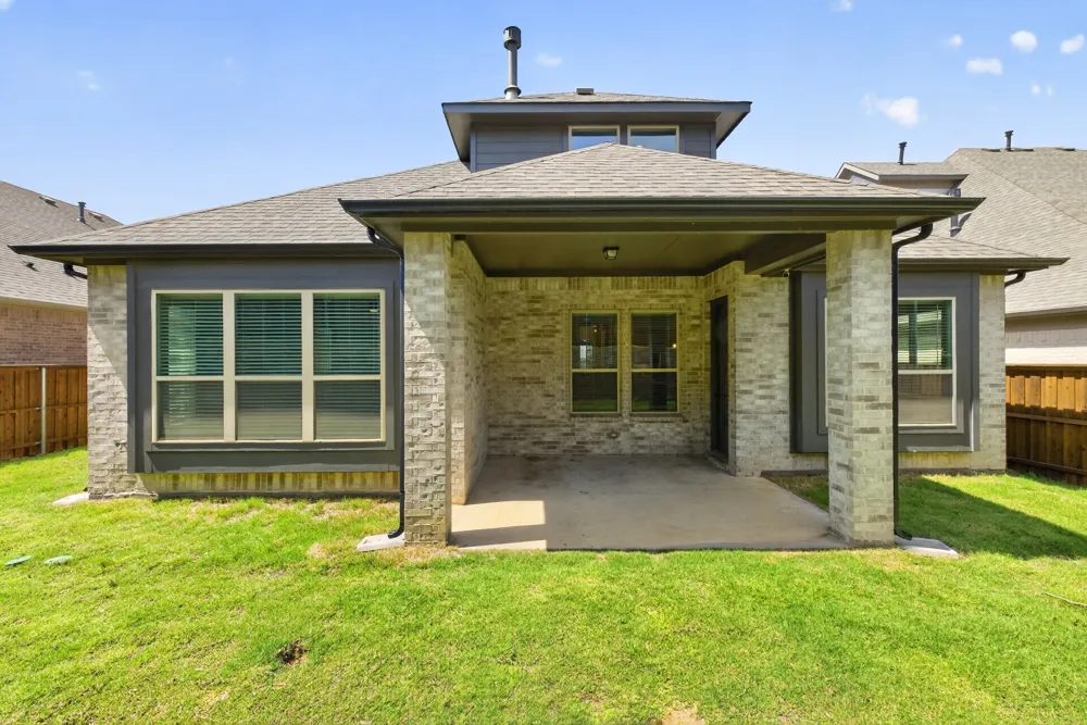 3512 Ithaca Street Corinth, TX 76208