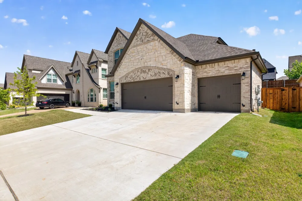 3512 Ithaca Street Corinth, TX 76208