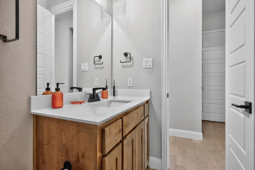 3512 Ithaca Street Corinth, TX 76208